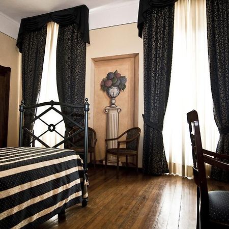 Hotel Regina Pinerolo ห้อง รูปภาพ