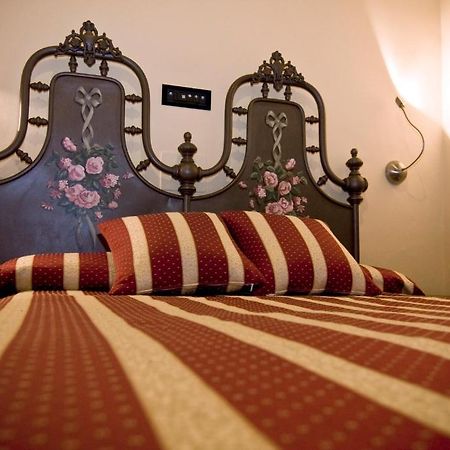 Hotel Regina Pinerolo ห้อง รูปภาพ