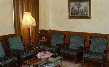 Hotel Regina Pinerolo ภายนอก รูปภาพ